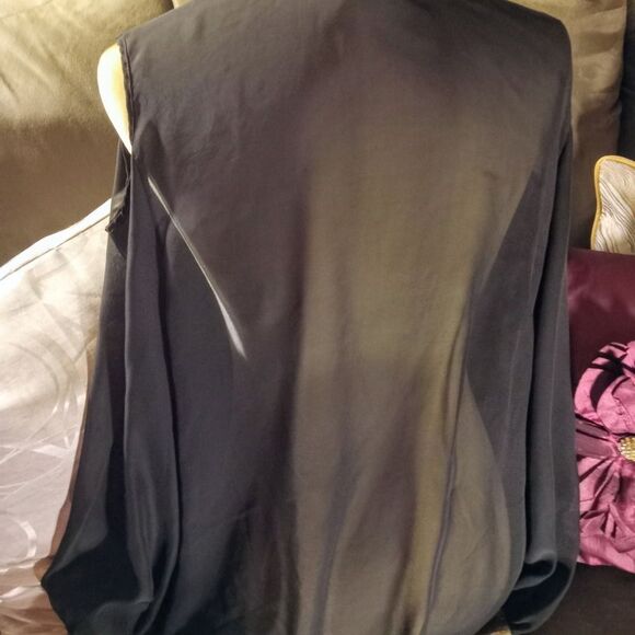 SHEER long sleeve blouse with tortoise shell gold trim & cut-out shoulders - Picture 5 of 10